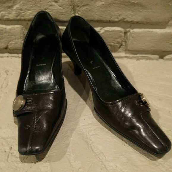 Prada Black Leather Kitten Heel Pumps