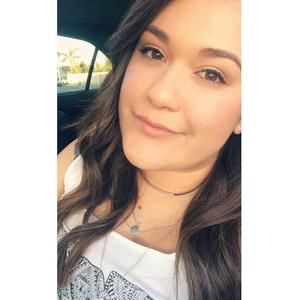 Meet your Posher, Julieta