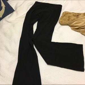 Black Lululemon bell bottom yoga pants OG STYLE!