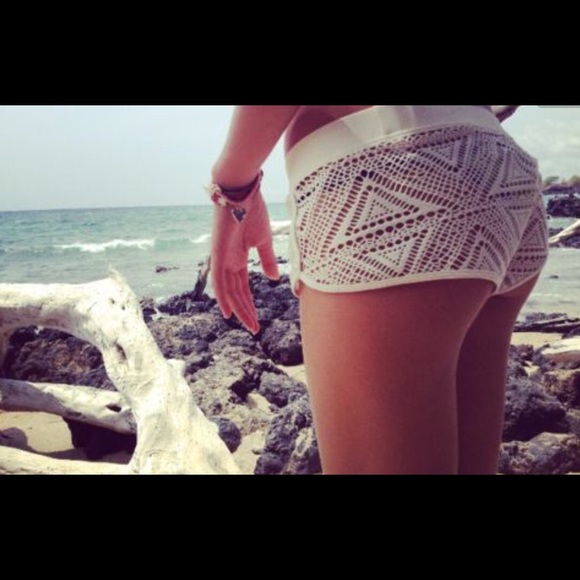 Billabong Pants - SALE FOR THE NEXT HOUR!Billabong Board Short Women