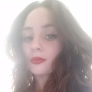 Meet your Posher, Tabitha