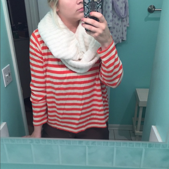 White infinity scarf