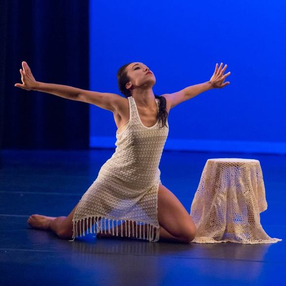 Welcome to Fish’s Closet! 🐠👗👠 - Picture 4 of 8