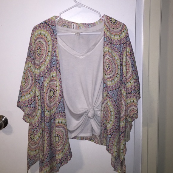 Cute patterned kimono from Aeropostale