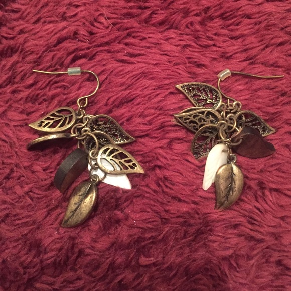 Leaf earrings