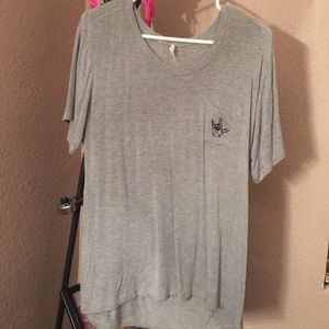Brandy Melville Shaka shirt