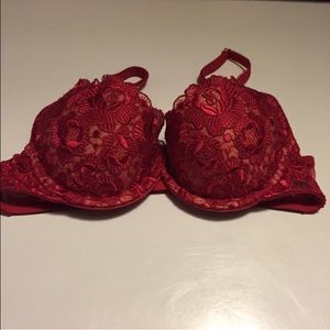 red push-up Victoria's Secret bra