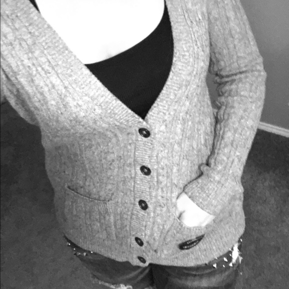 Hollister cable knit sweater