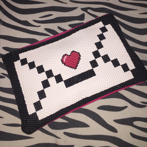 Makeup bag