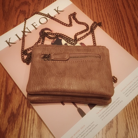 Woven patterned small crossbody bag - Picture 4 of 4