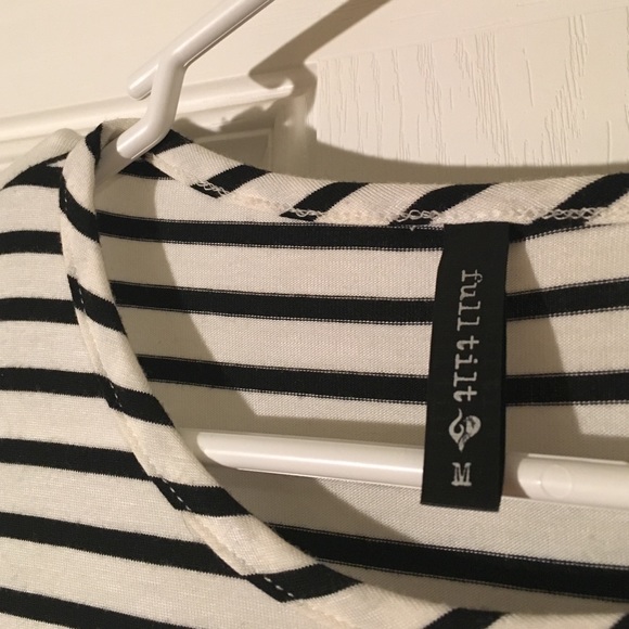 Striped dress - Picture 2 of 3