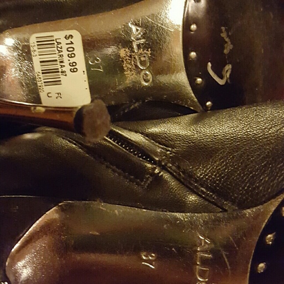 Shoes - Picture 2 of 3