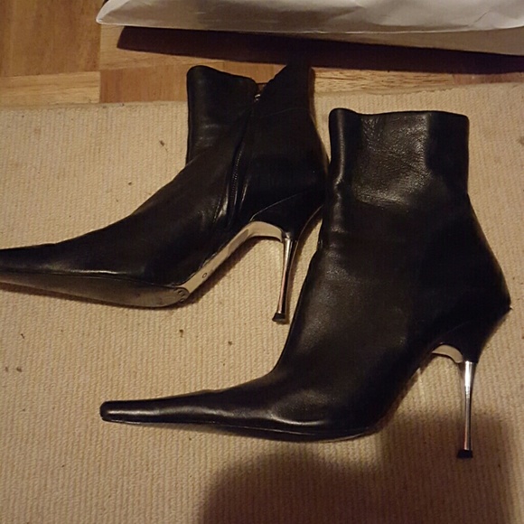 Shoes - Picture 3 of 3