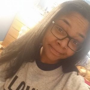 Meet your Posher, Mckenzie