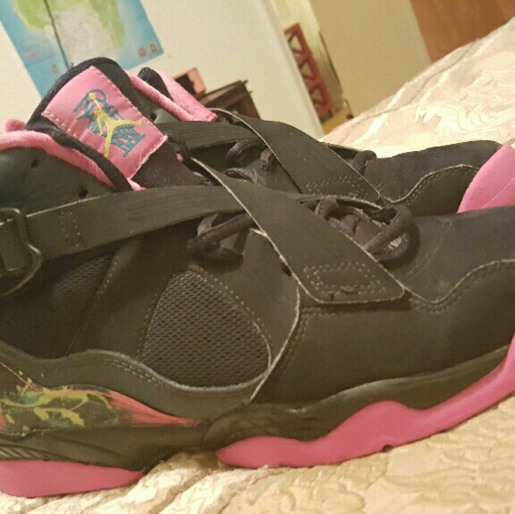 Girls Jordan shoes