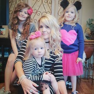 Meet your Posher, Noelle