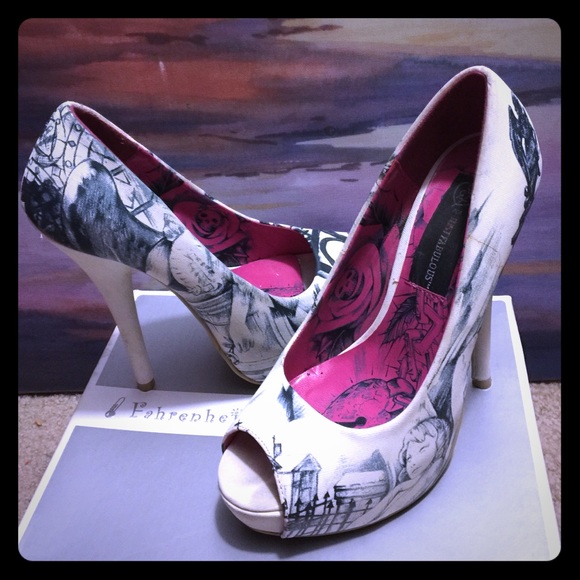 Just fab peep toes