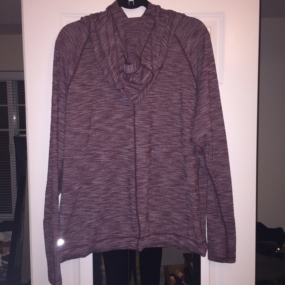 New Lululemon Healthy Heart Pullover - Picture 2 of 4