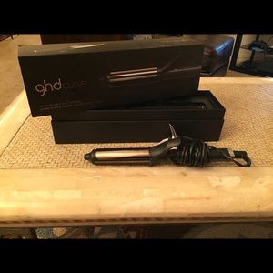 GHD 1 1/4 inch curling iron