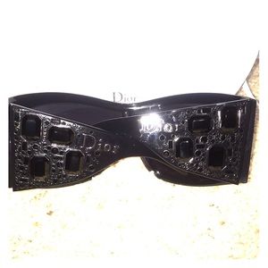 ❌HOLD FOR @CMONIQUEM Dior black sunglasseS