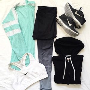BOTTOMS: Fade-Away Black To Grey Leggings