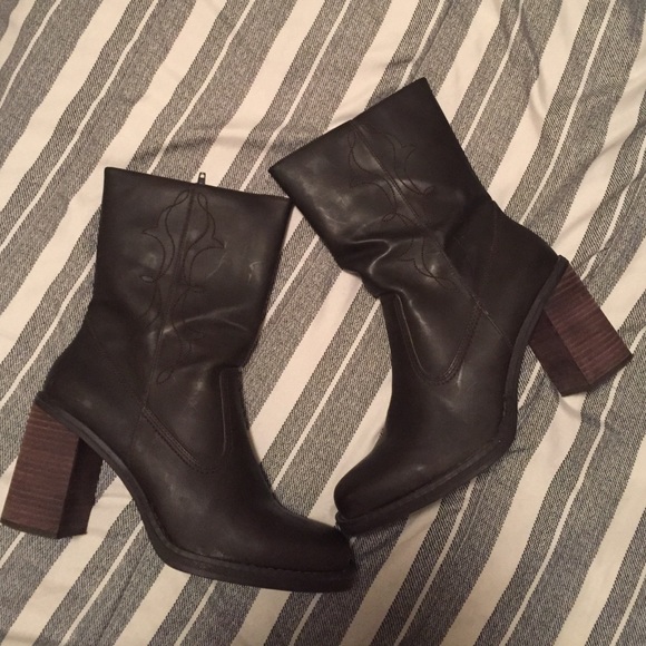 Shoes - 🐴Heeled Brown Boots🐴