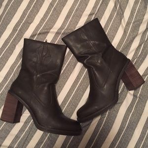 🐴Heeled Brown Boots🐴