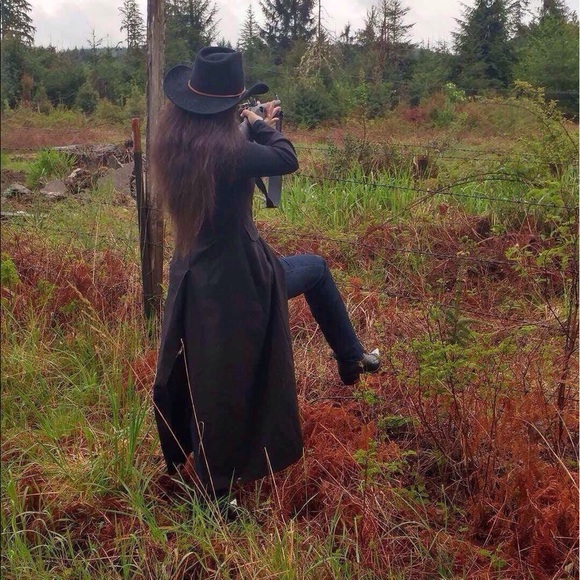 Meet your Buyer &Seller with my little Princess 😻 - Picture 4 of 8