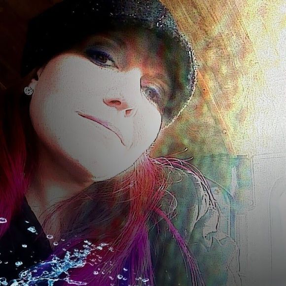 Meet your Posher, Kaylee