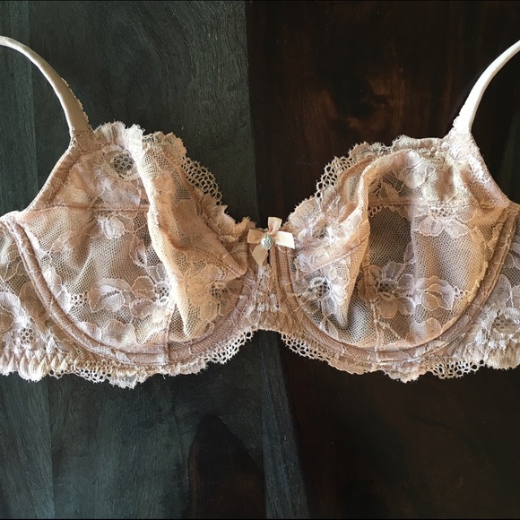 NWT Victoria's Secret Dream Angels Lace Bra 36D