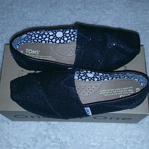 Toms