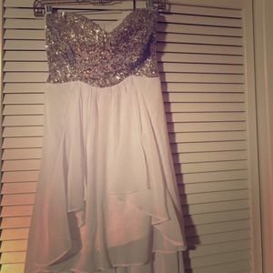 B. Darlin. Size 2. White Prom dress.
