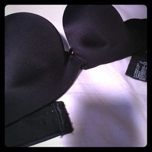 Black strapless VS bra 34B