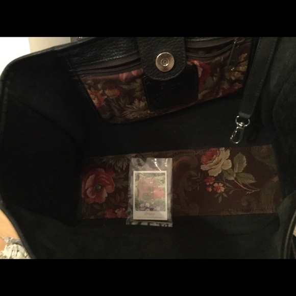 *SOLD* Gorgeous Black leather Brighton Purse! - Picture 4 of 4