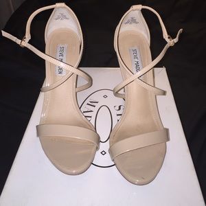 Steve Madden nude heels