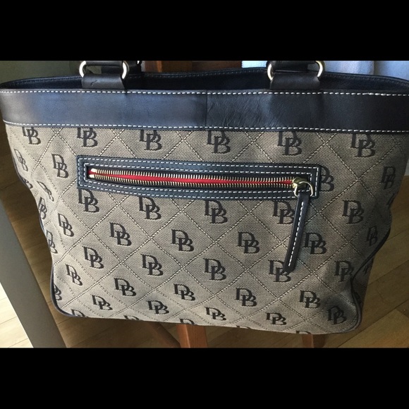 💖Beautiful💖Dooney & Bourke Purse! Good as New!👜 - Picture 2 of 4