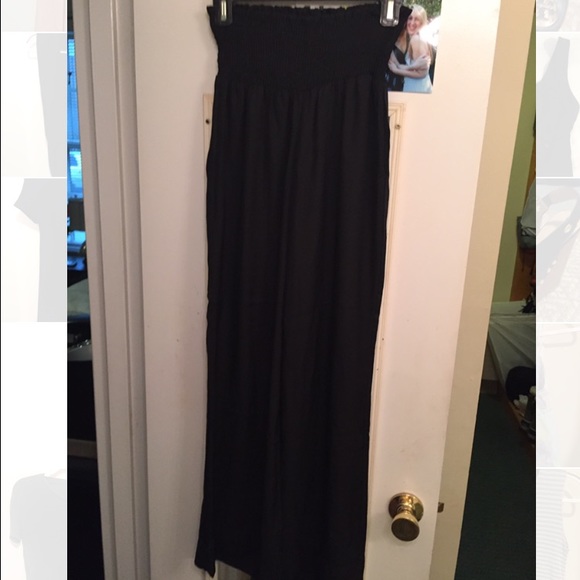 Black wide-leg black pant