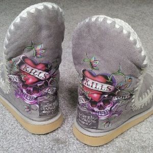 authentic ED HARDY BOOTiES