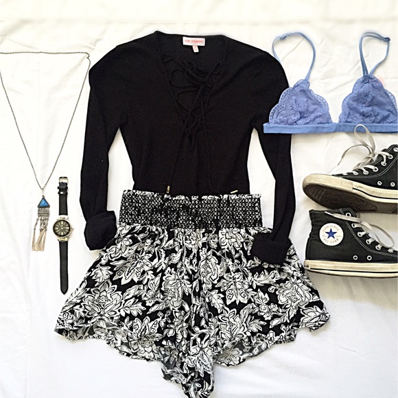 BODYSUIT: Black long sleeve bodysuit