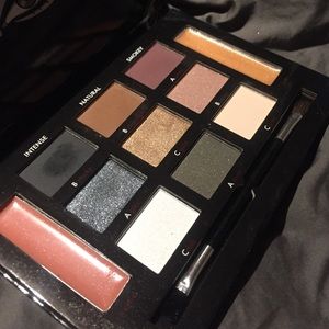 Motives cosmetics my beauty weapon palette