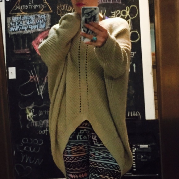 Sweaters - Beige potatoe sack sweater