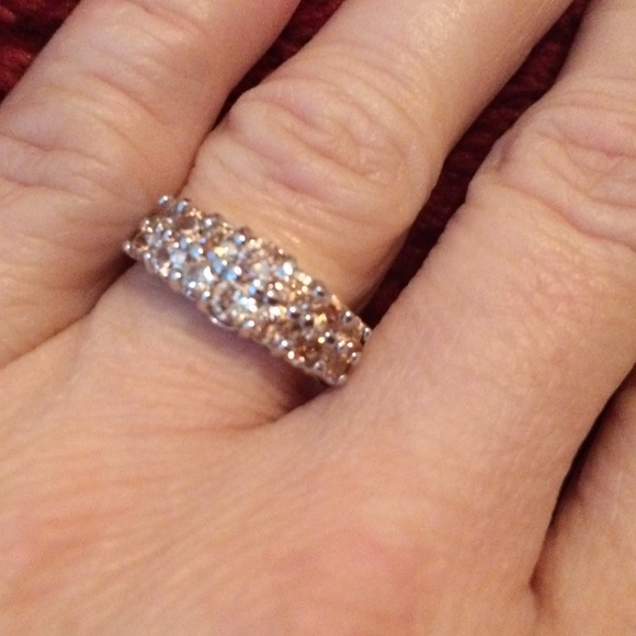 Cocktail ring/ Anniversary band - Picture 4 of 4