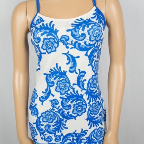 Lululemon Power Y blue & white floral workout top.