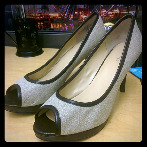 Nine West Peep Toe Linen Pumps