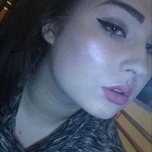 Meet your Posher, Jasmine