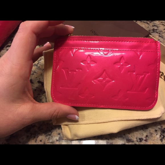 Louis Vuitton Bags - ❤️ sold ❤️Auth Louis Vuitton Rose Pop Cles EUC Louis Vuitton Bags - ❤️ sold ❤️Auth Louis Vuitton Rose Pop Cles EUC