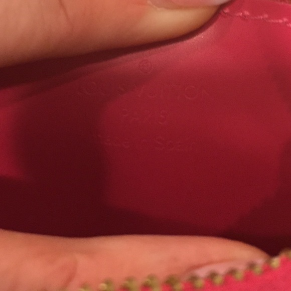 Louis Vuitton Bags - ❤️ sold ❤️Auth Louis Vuitton Rose Pop Cles EUC Louis Vuitton Bags - ❤️ sold ❤️Auth Louis Vuitton Rose Pop Cles EUC