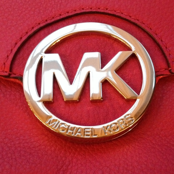 Michael Kors 🌸SOLD🌸 - Picture 2 of 4