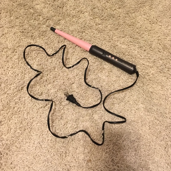 Remington pink tapered curling wand