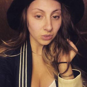 Meet your Posher, Whitney